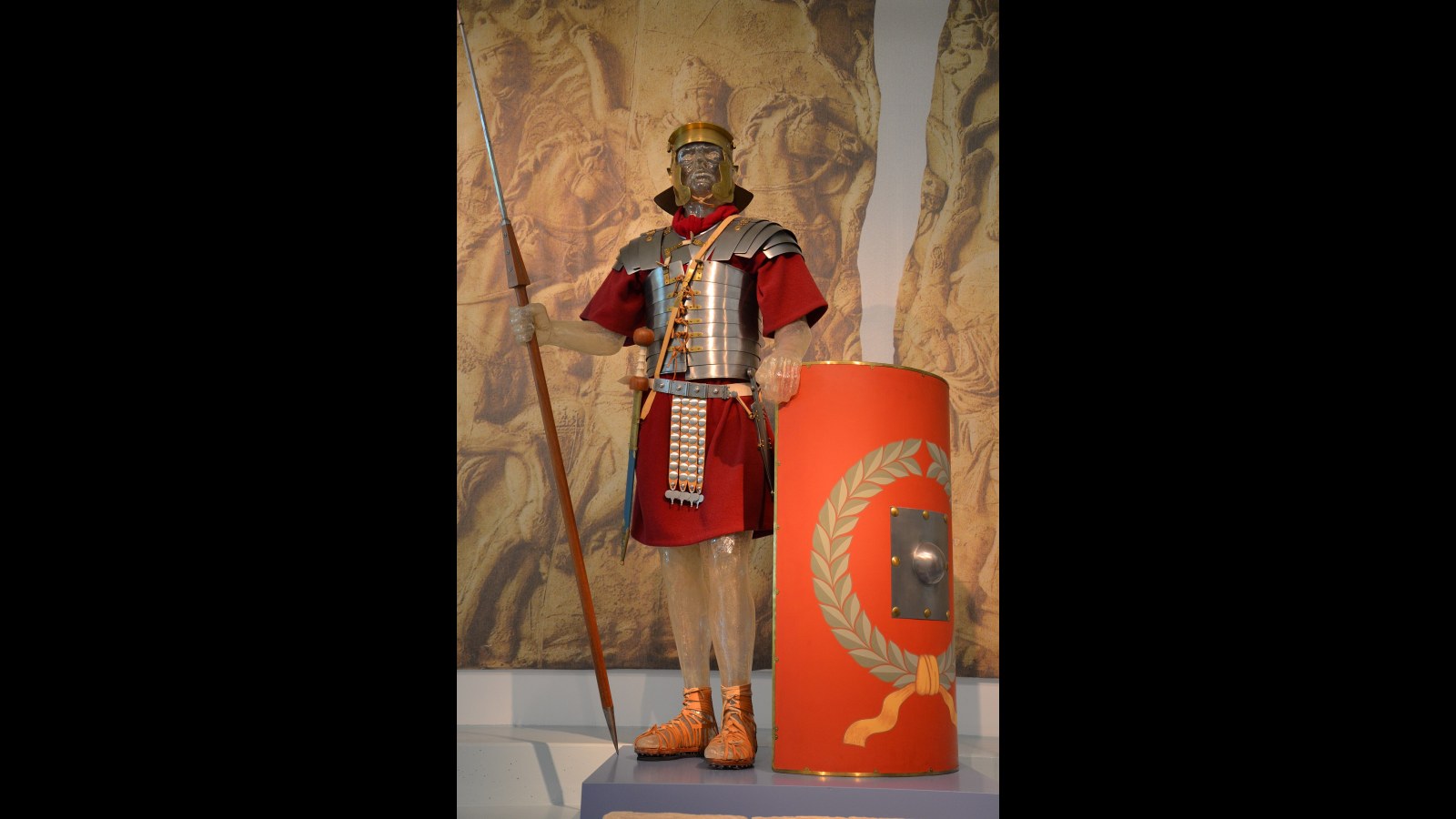 13. Segmented Armor Only Lasted About Two Centuries