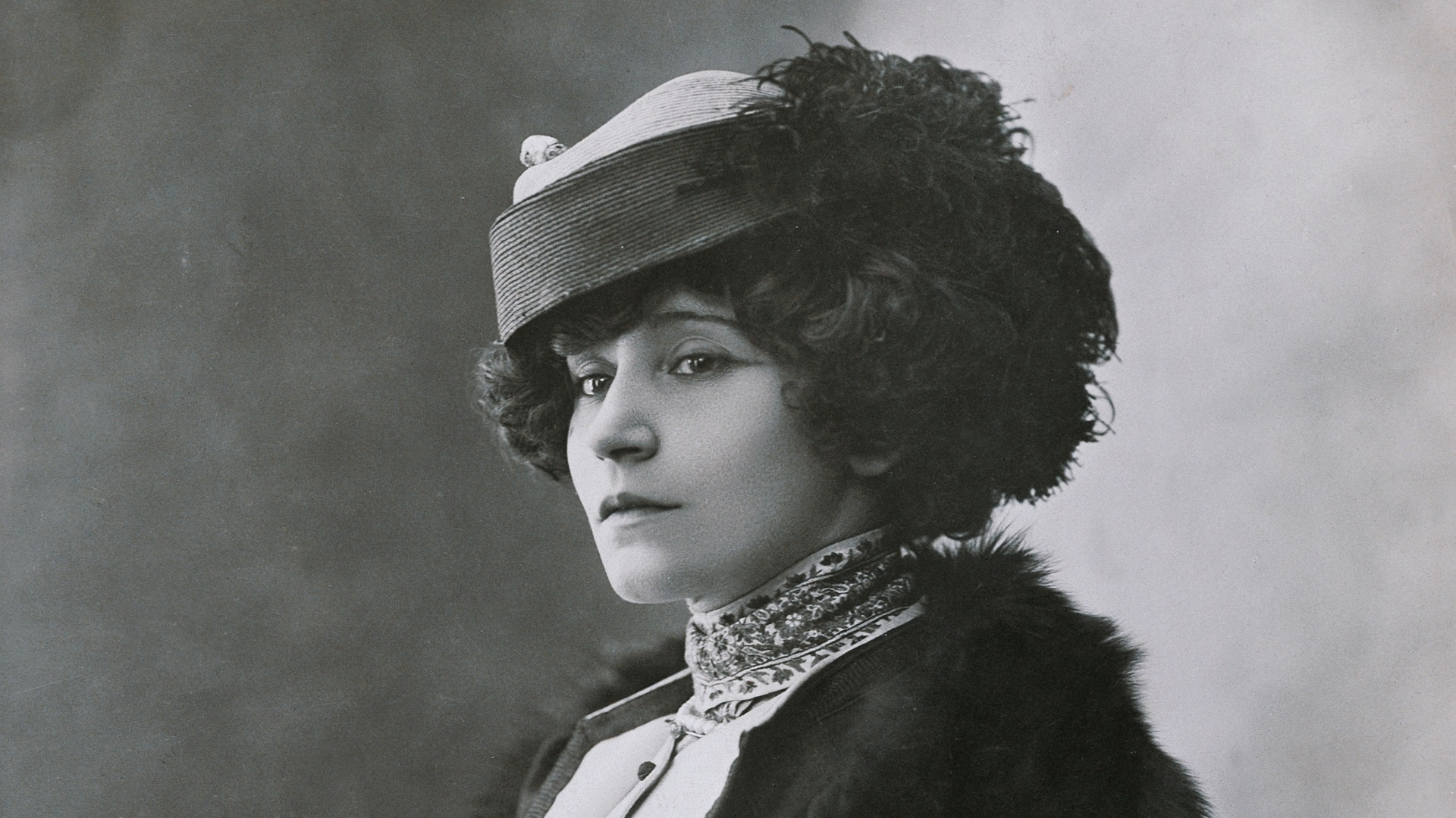 2. Colette
