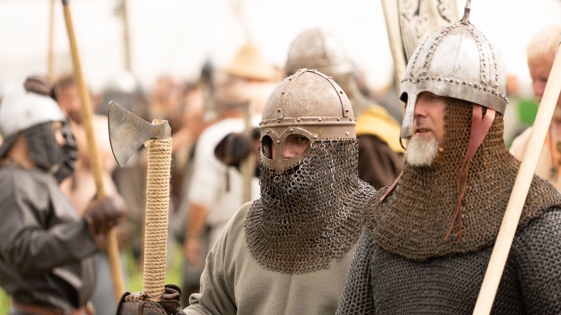 9. Les guerriers d'élite portaient une armure entièrement en bronze