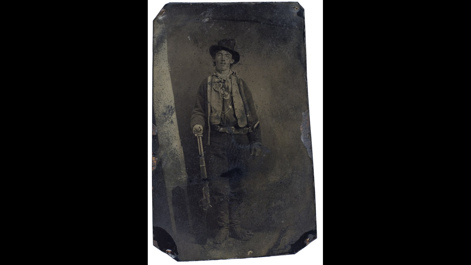 7. Billy the Kid a tiré sur deux adjoints du shérif et s'est enfui à cheval du tribunal
