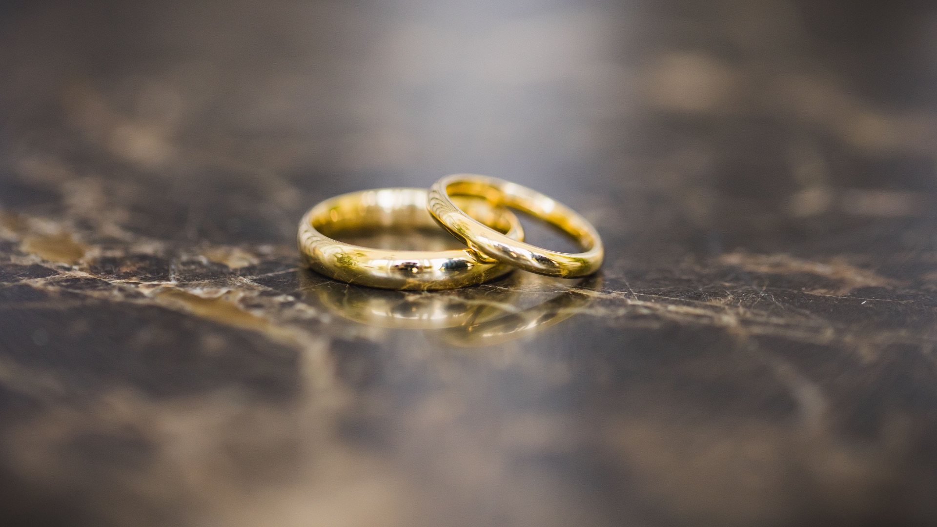 12. On imposait aux femmes la quantité d'or qu'elles avaient le droit de porter