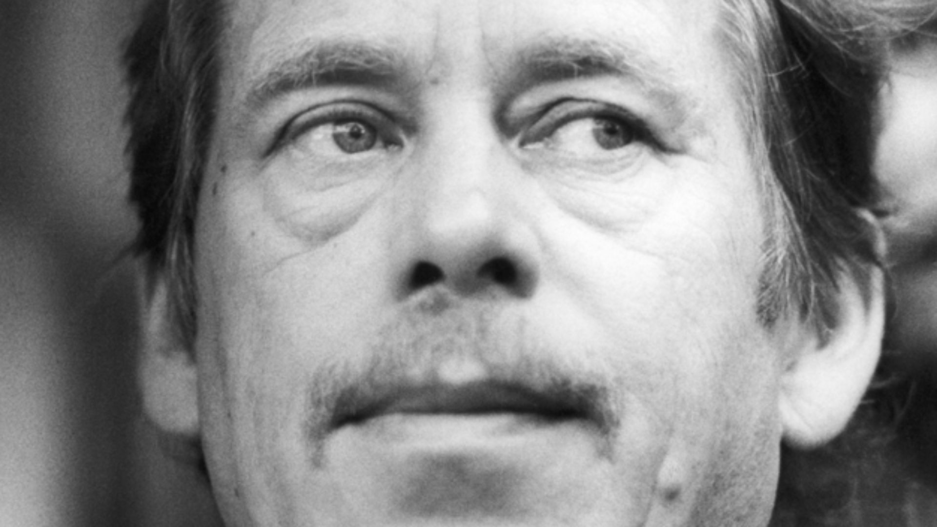 19. Václav Havel contribue à mener la Révolution de velours en Tchécoslovaquie (1989)