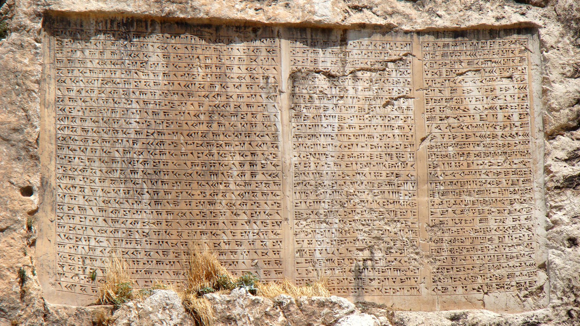 3. L'écriture remontait à 1 200 ans