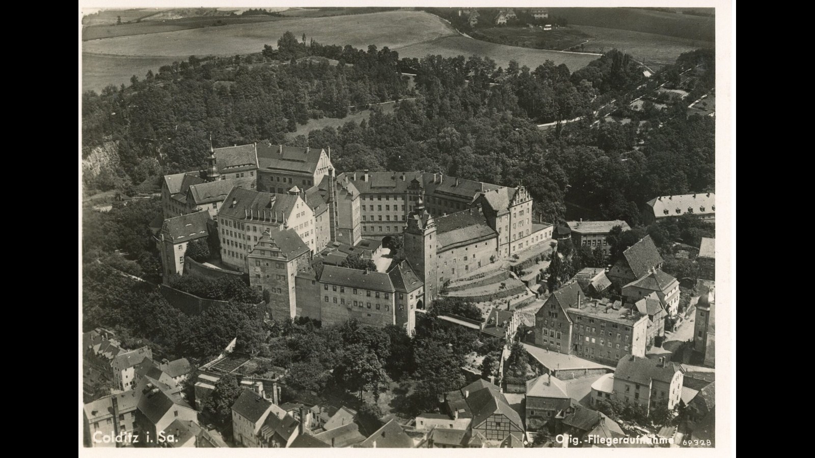 10. Airey Neave est passé devant les gardes de Colditz vêtu d'un uniforme en carton