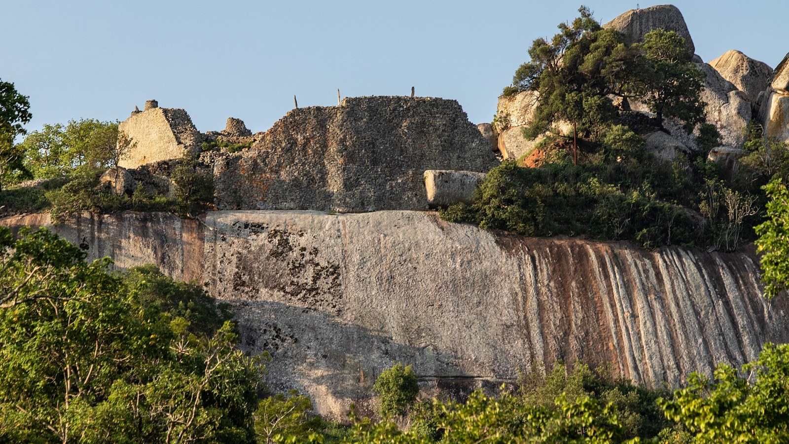 4. Carl Mauch Mapped Great Zimbabwe's Granite Hilltop City