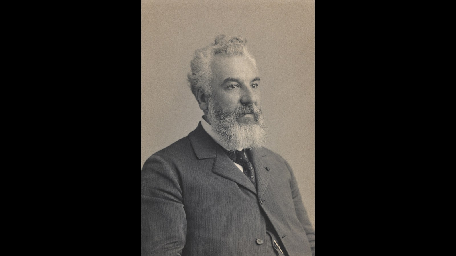 3. Alexander Graham Bell exige que la géographie couvre « le monde et tout ce qu'il contient »