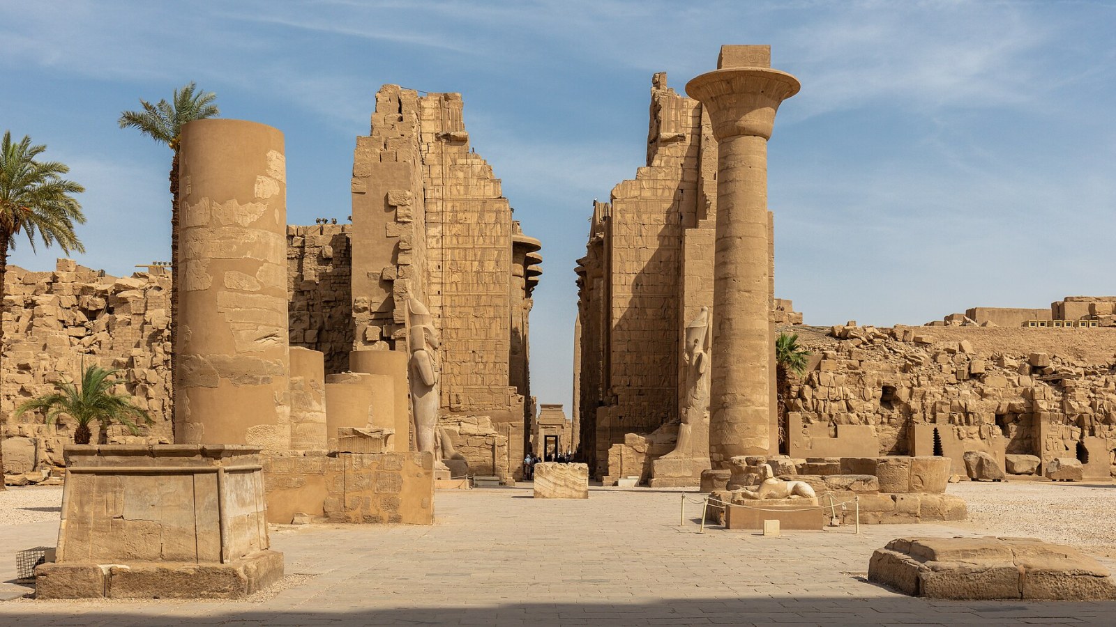 8. Karnak n'était pas un seul temple : c'est l'histoire de 2 000 ans de temples successifs