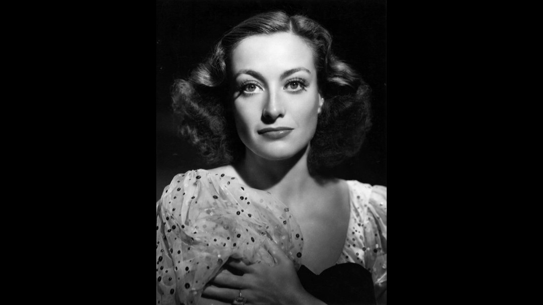 18. Joan Crawford a repeint ses propres lèvres