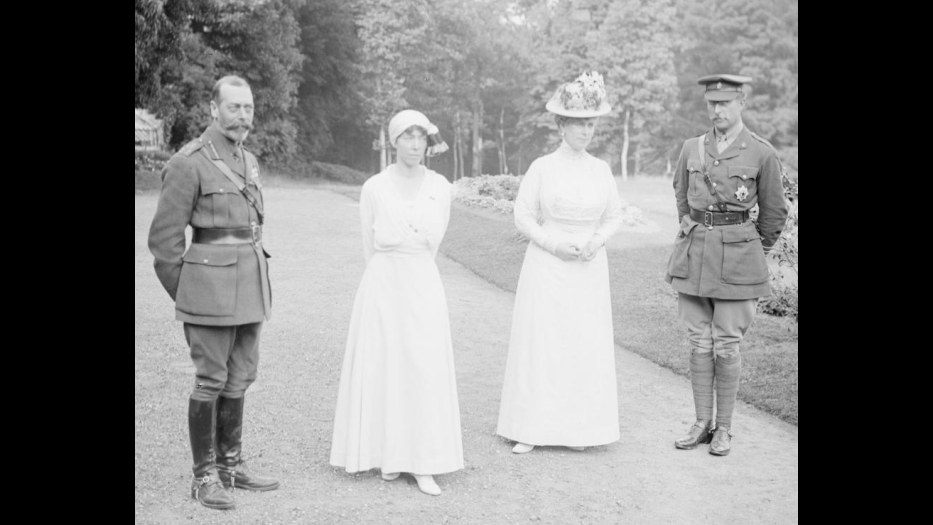 10. Le roi George V a commencé à envoyer des cartes royales en 1917