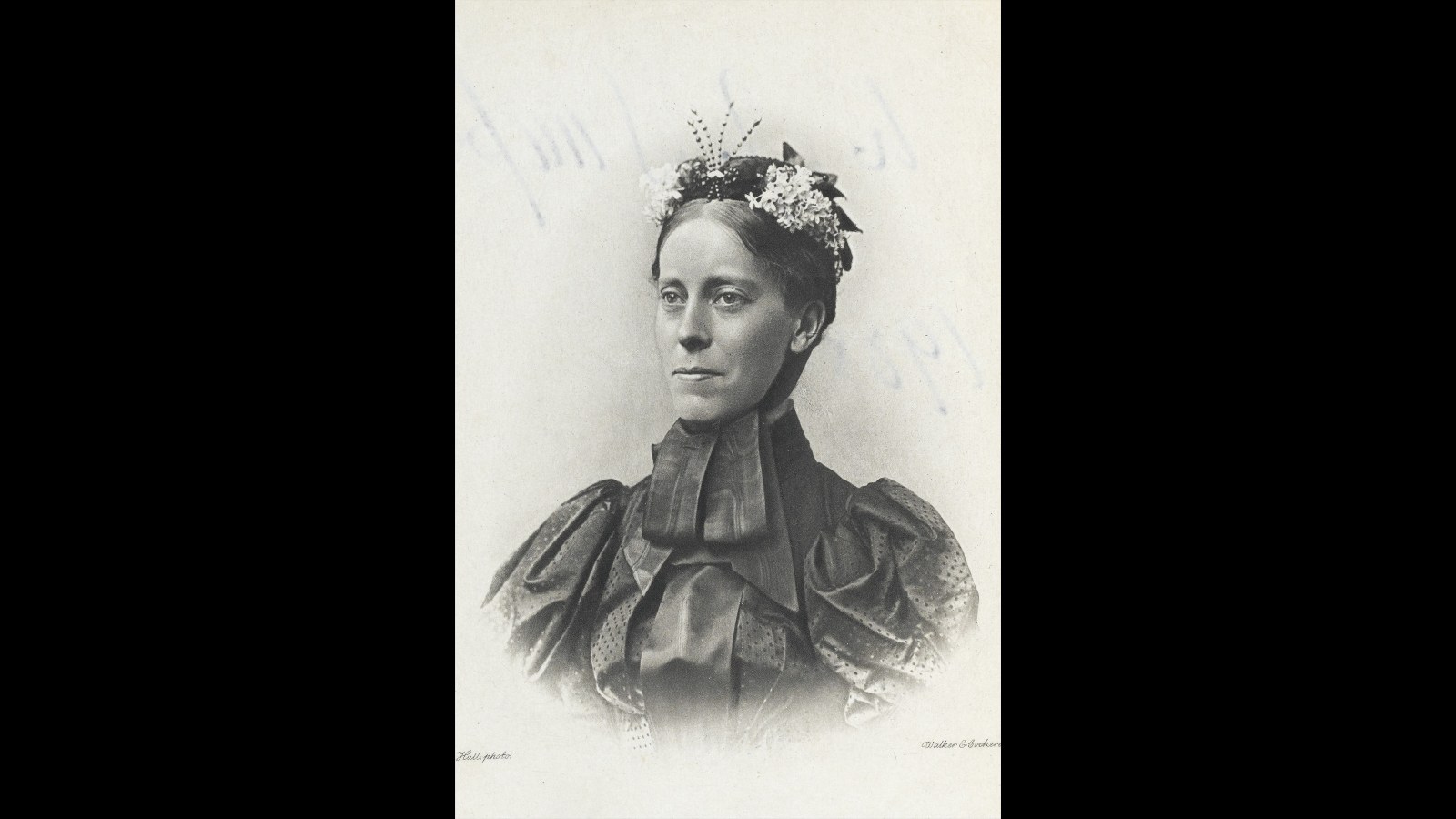 5. Les jupes épaisses de Mary Kingsley l'ont protégée des épines de la jungle