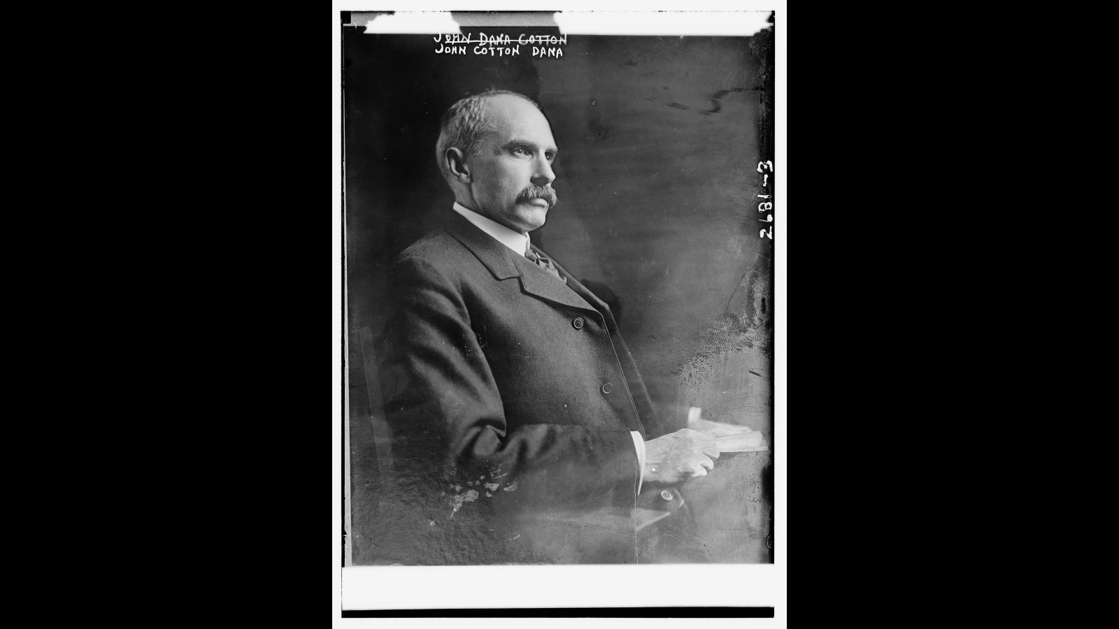 10. La bibliothèque publique de Newark a accroché de véritables œuvres d'art sur les murs de milliers de salons