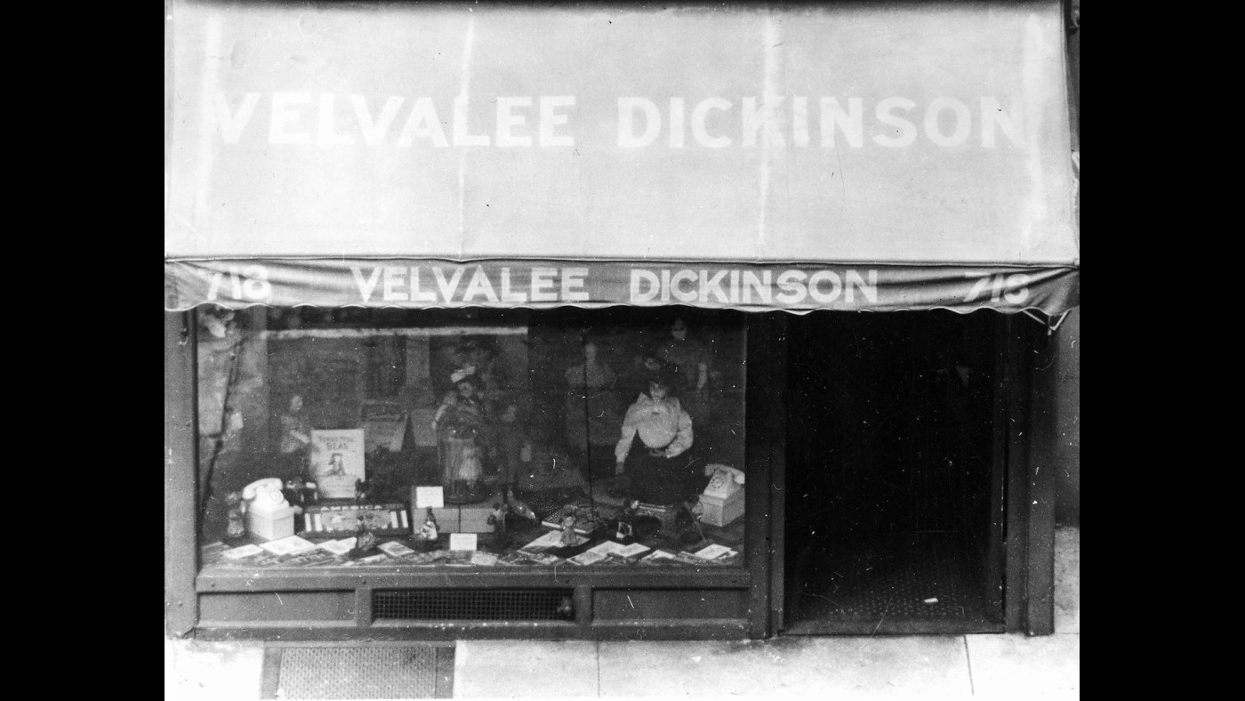 15. Velvalee Dickinson's Disguise Unraveled When Her Own Mail Bounced Back