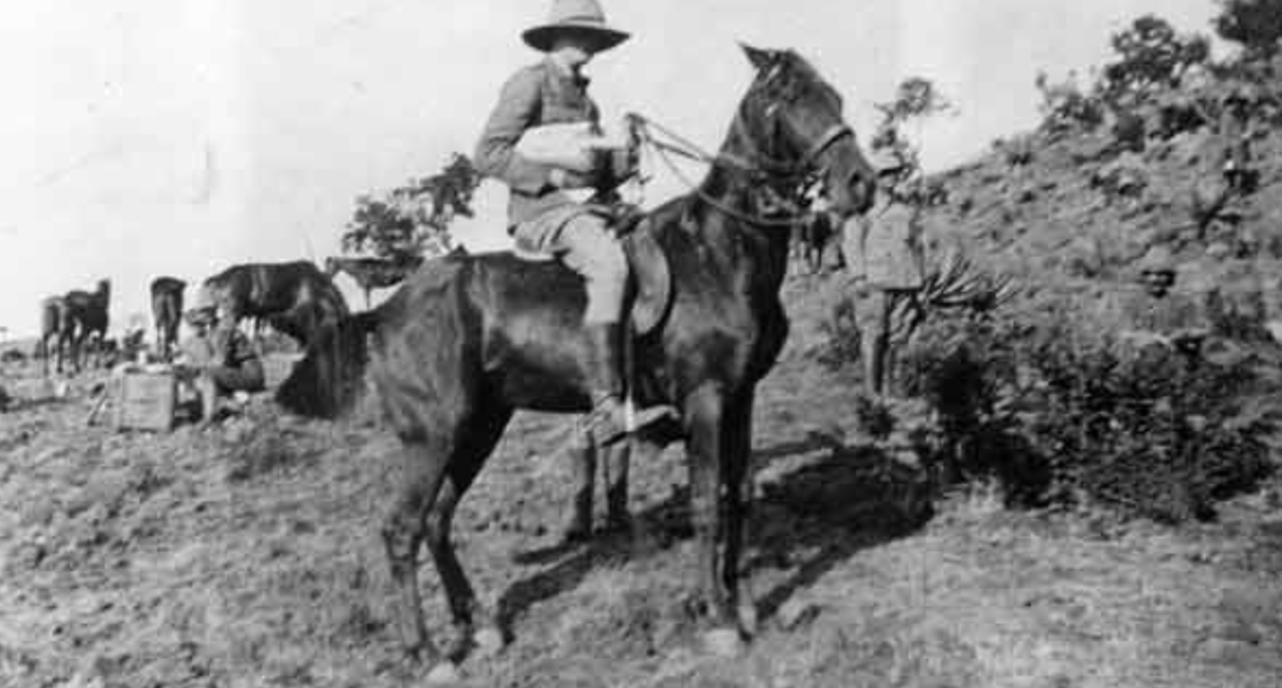 1. Winston Churchill a escaladé le mur d'un camp et a fait installer des projecteurs