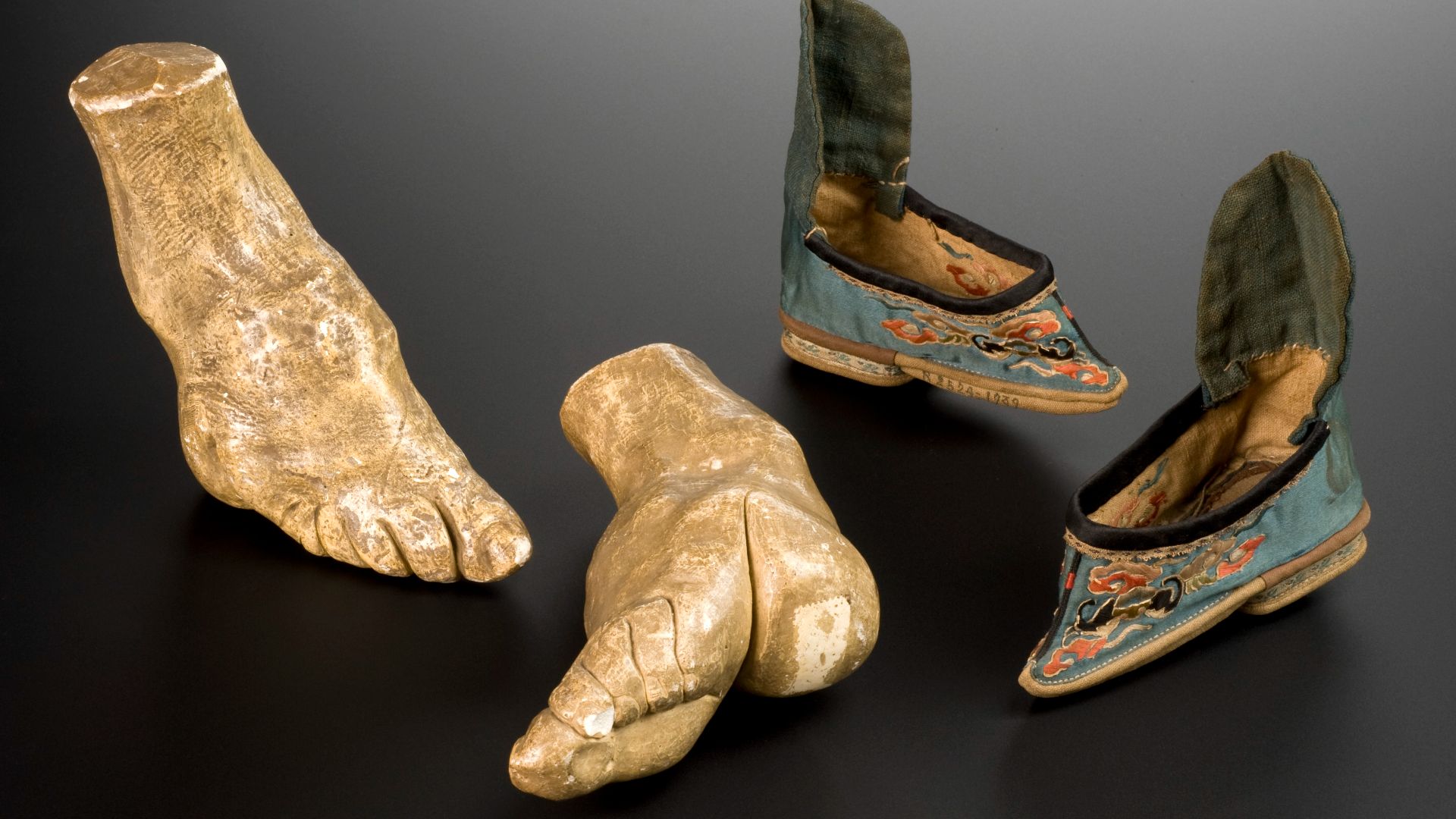 20 Outlandish Ideas That Most People Used to Believe In