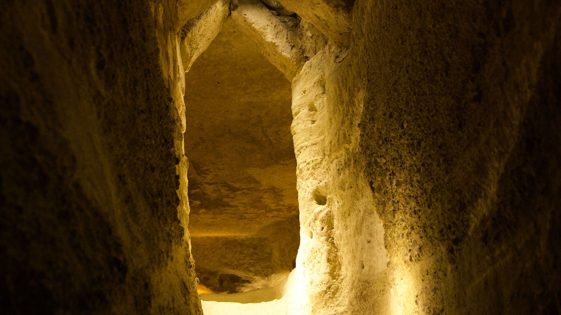 6. L'étage était équipé d'ascenseurs