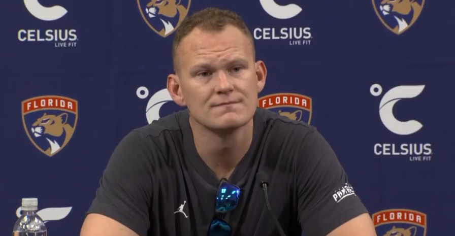 Brady Tkachuk contradicts the Senators’ owner