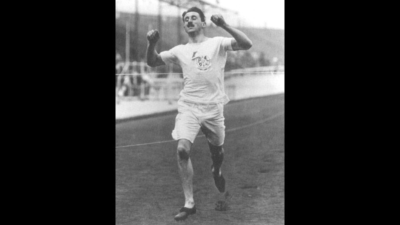 6. Wyndham Halswelle Won Gold By Running The Race Alone
