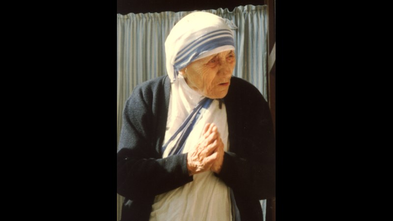 2. Mother Teresa Turned An Abandoned Temple Into A Home For The Dying