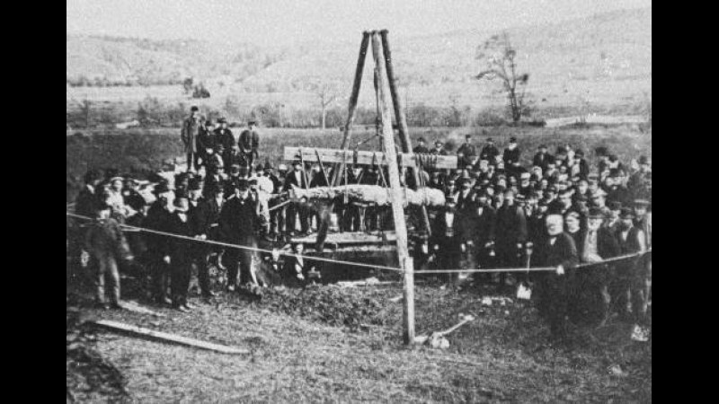 4. The Cardiff Giant And The Lawsuit Over Whose Fake Was Real