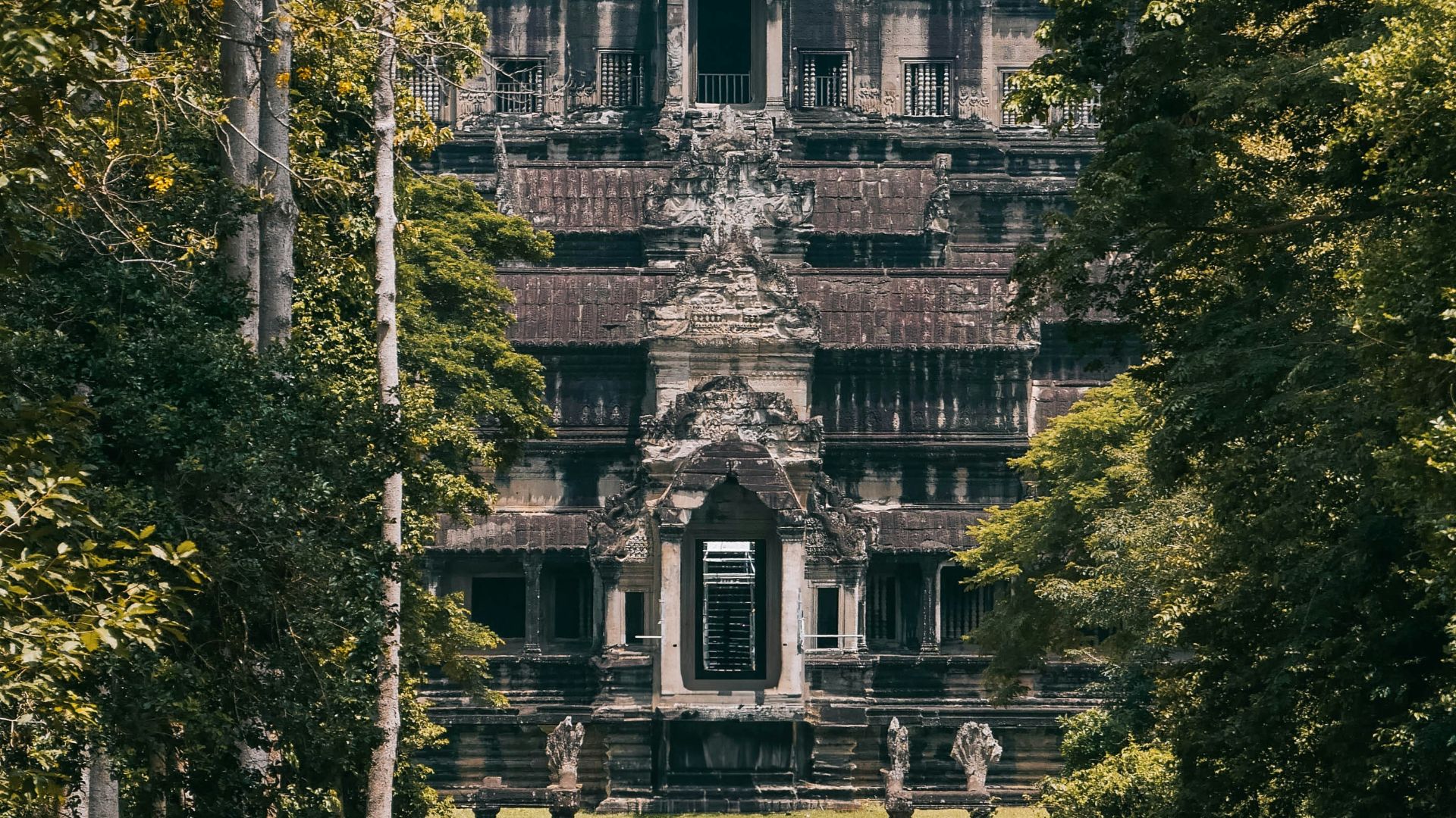 18. L'environnement de l'Empire khmer est devenu de plus en plus imprévisible