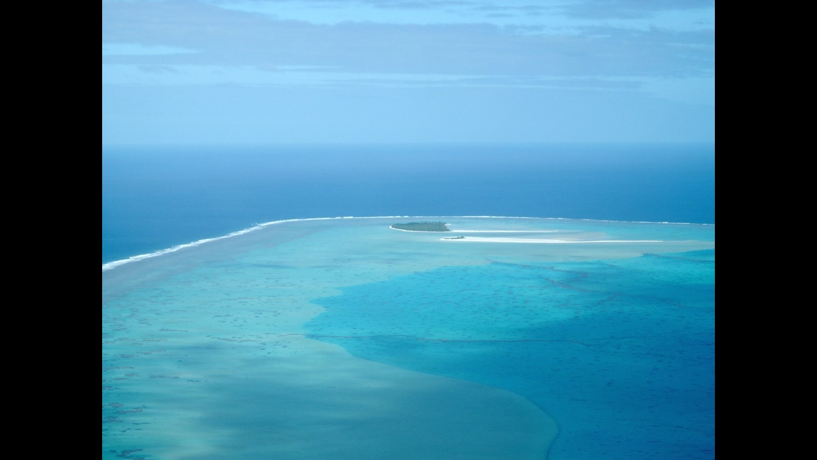 15. Les habitants des îles du Pacifique ont repéré des atolls cachés grâce à la lueur qu'ils projetaient sur les nuages