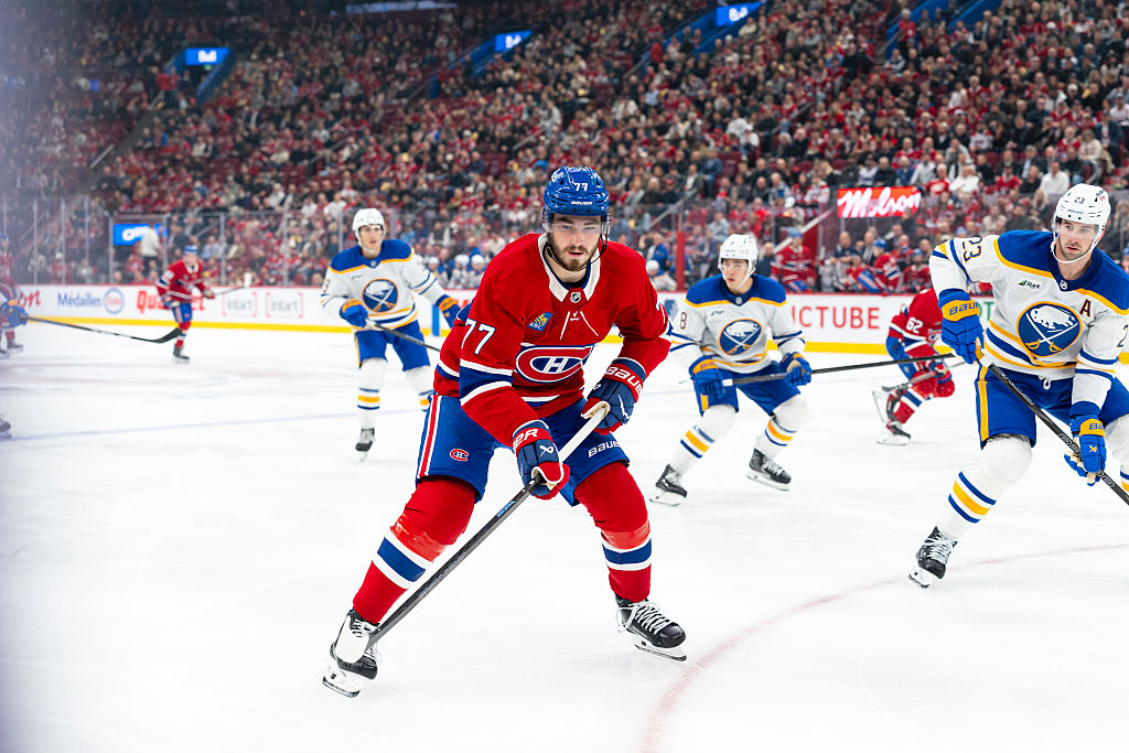 Kirby Dach gets a ton of love from Martin St-Louis