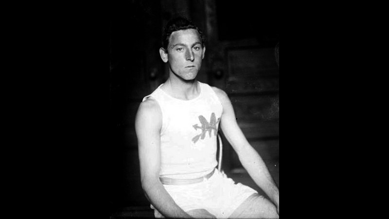 15. Fred Lorz a porté la couronne du vainqueur pendant plusieurs minutes