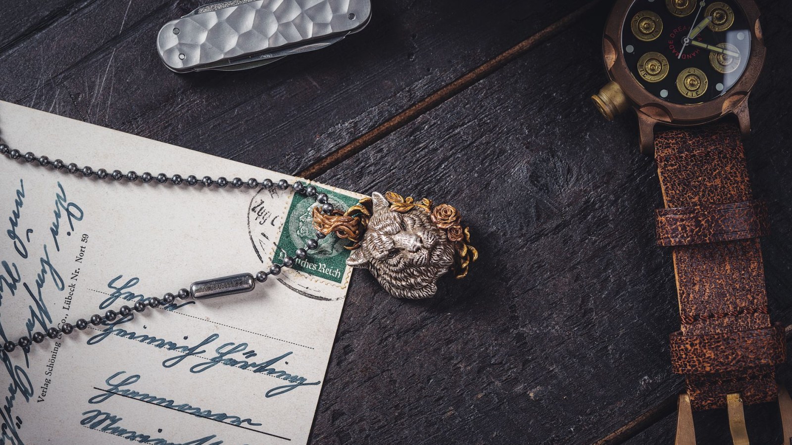 14. Les bijoux AEI : trois lettres grecques pour un souvenir éternel
