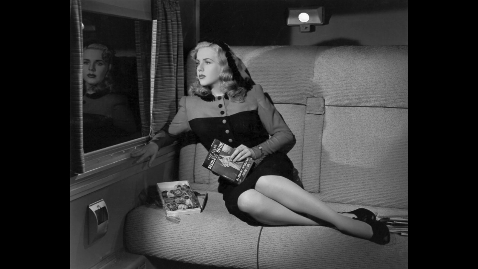 16. Deanna Durbin's Voice Rescued A Hollywood Studio From Ruin
