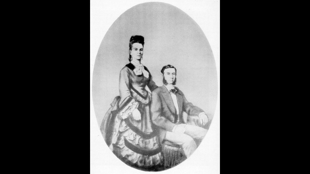 4. The Strauses Died On Deck Chairs Holding Hands