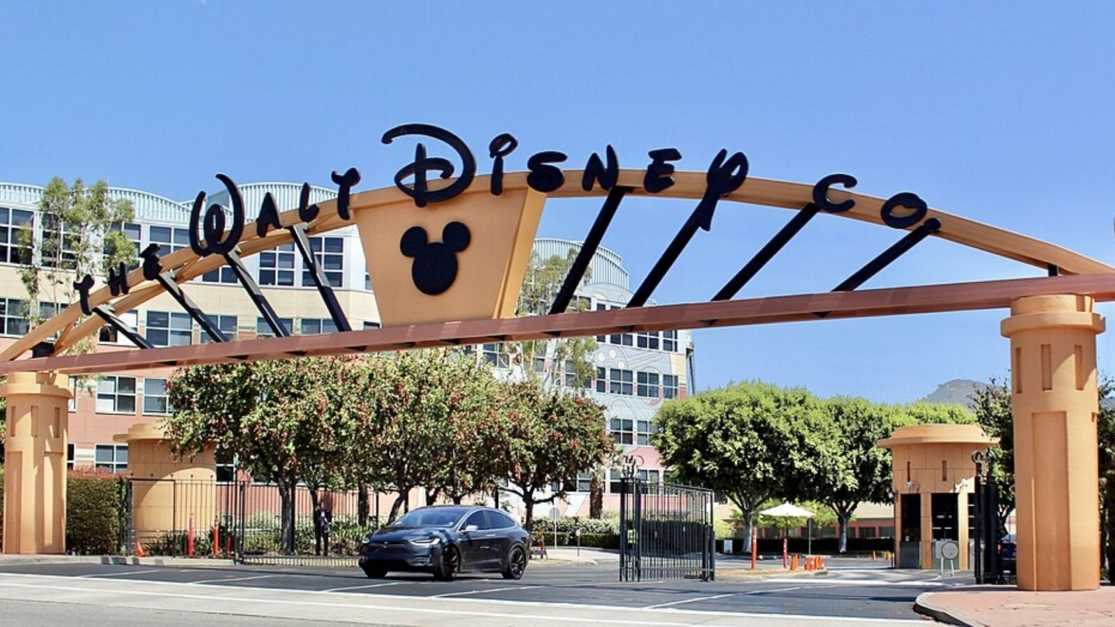 9. Walt Disney's House Looked Like One Of His Cartoons