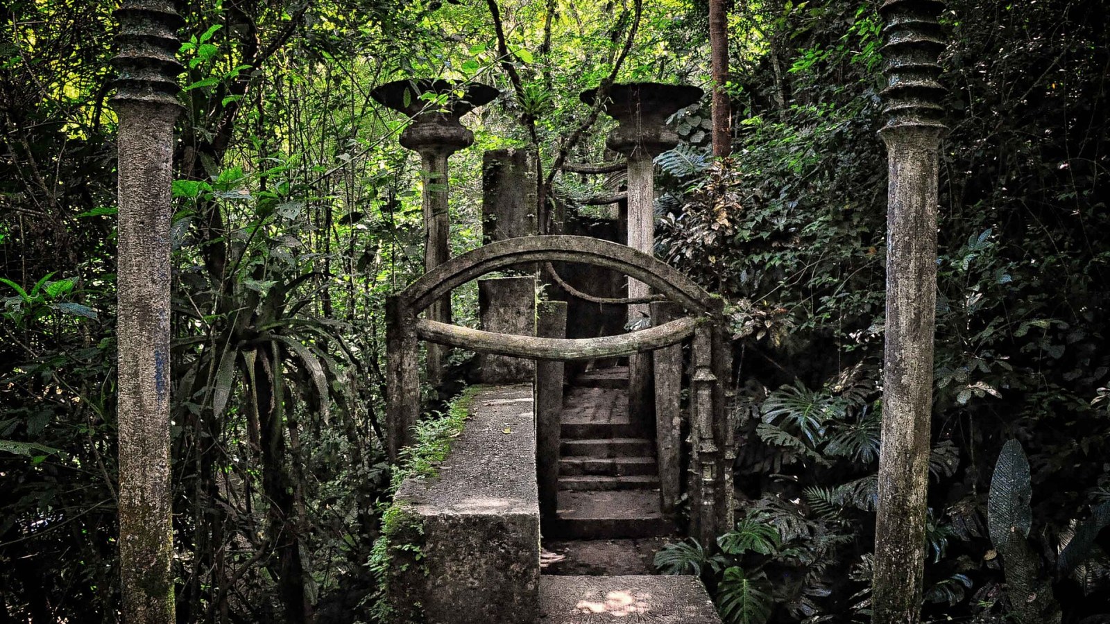12. Edward James Grew A Concrete Surrealist Jungle In The Rainforest