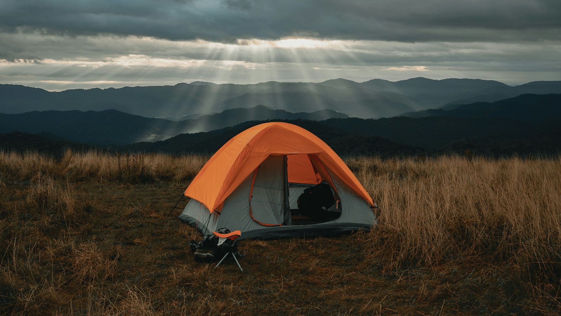 16. A peut-être fait des séjours en camping