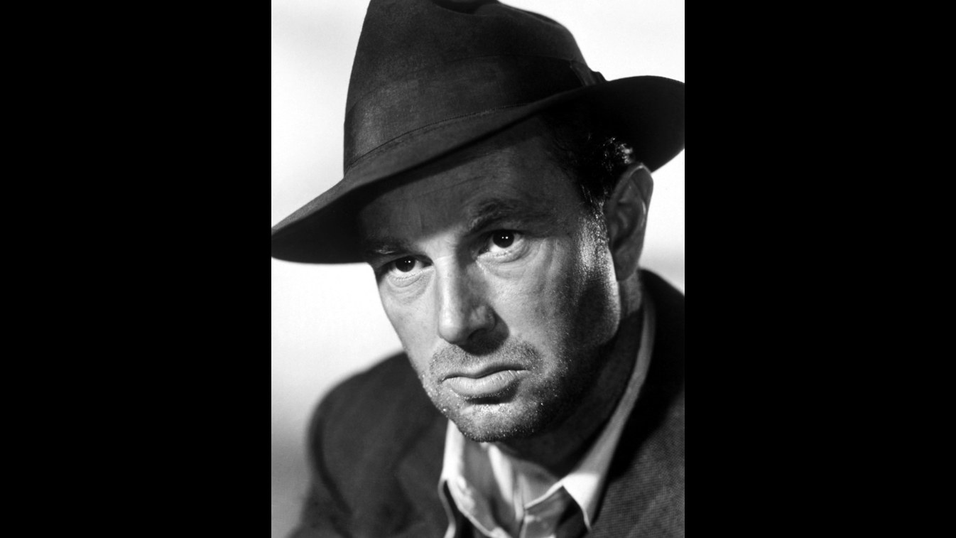9. Sterling Hayden a défié une décision de justice en s'embarquant pour Tahiti