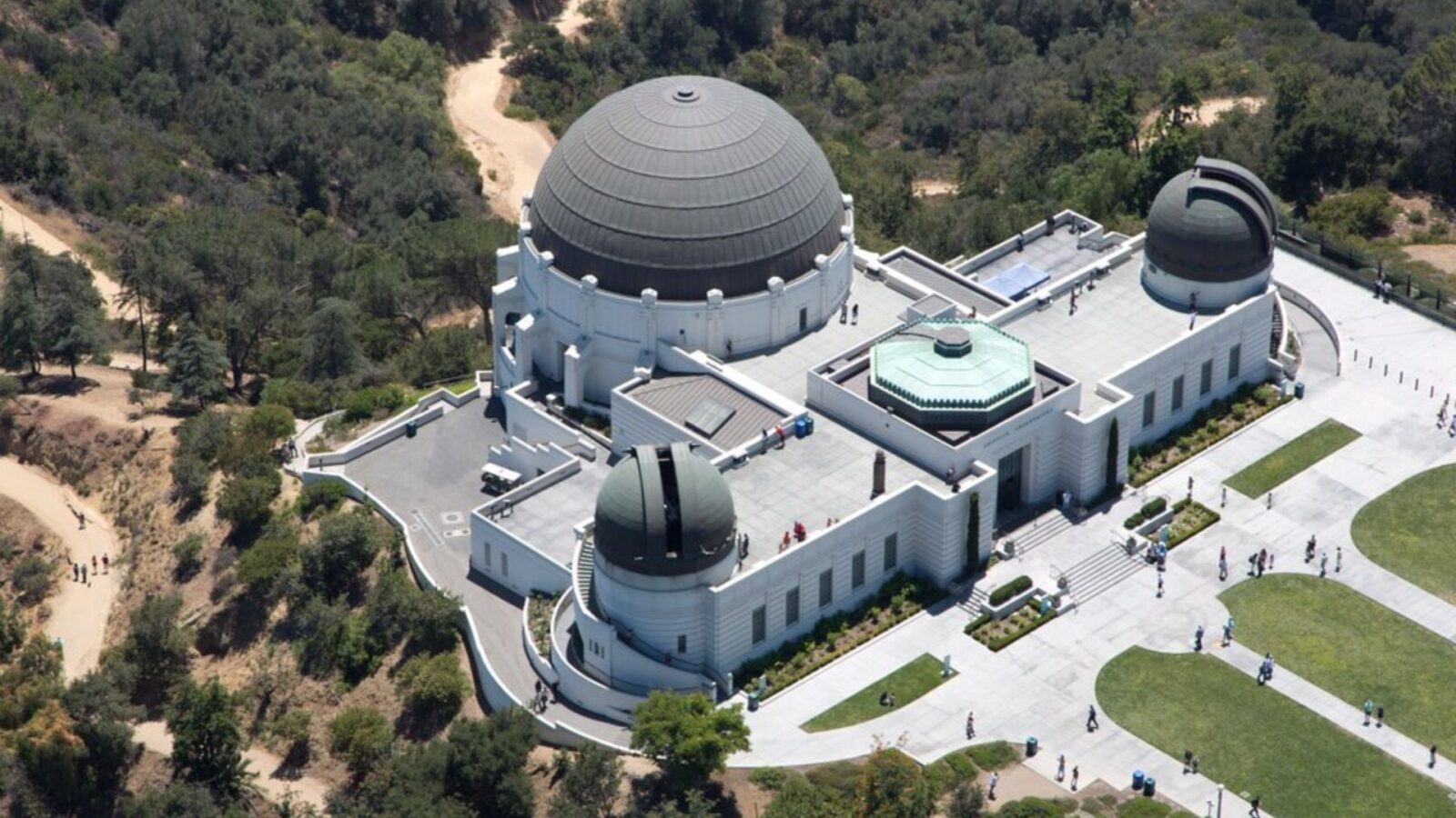 13. The Griffith Observatory Duel Used Real Blades