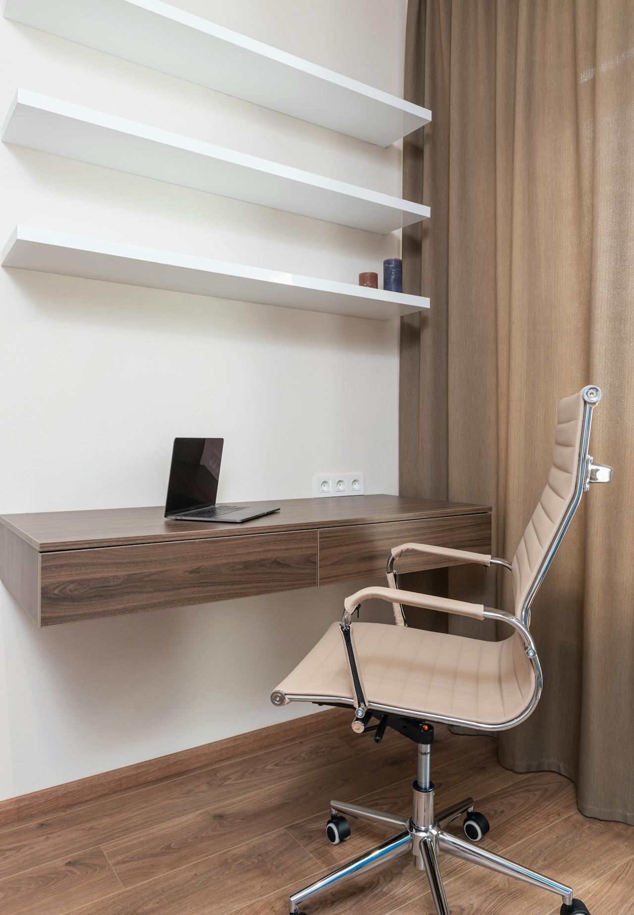 Floating shelves