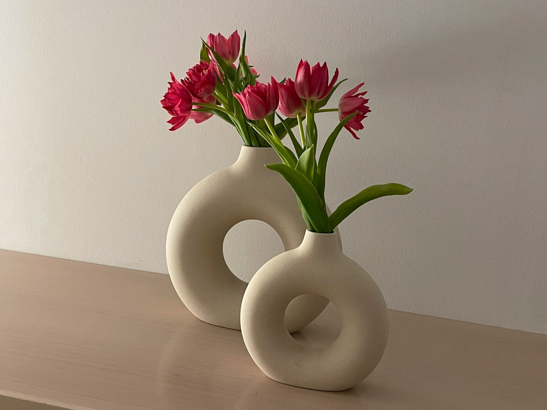 <strong>3. A sculptural vase</strong>