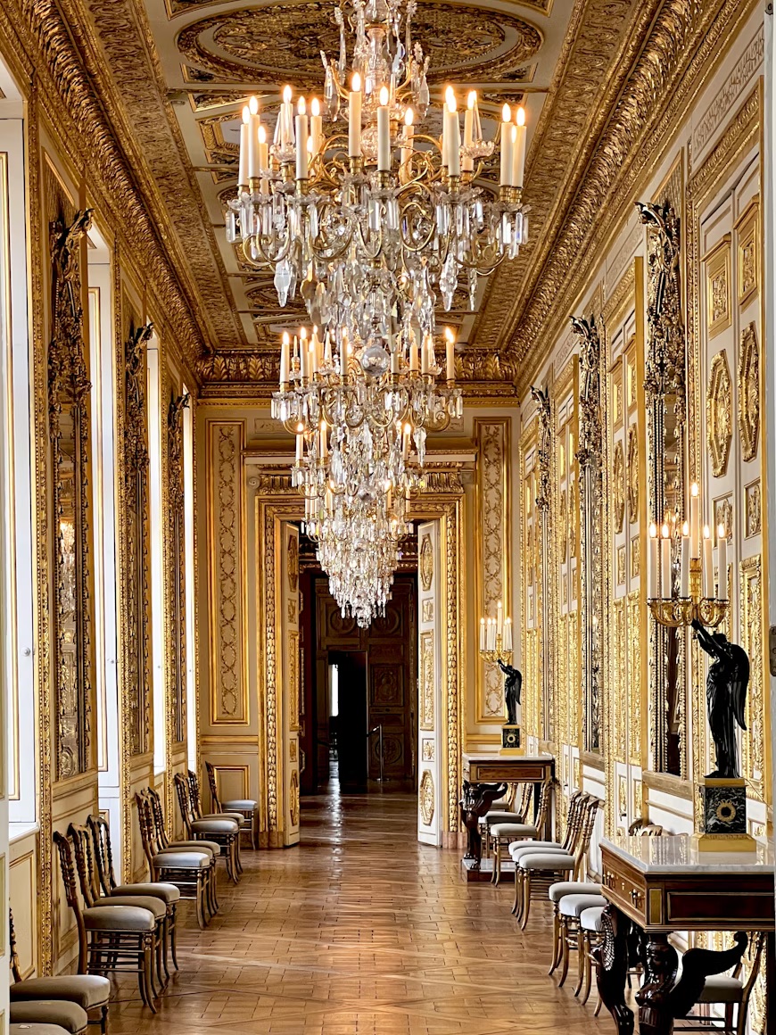 The lobbies of Parisian luxury hotels