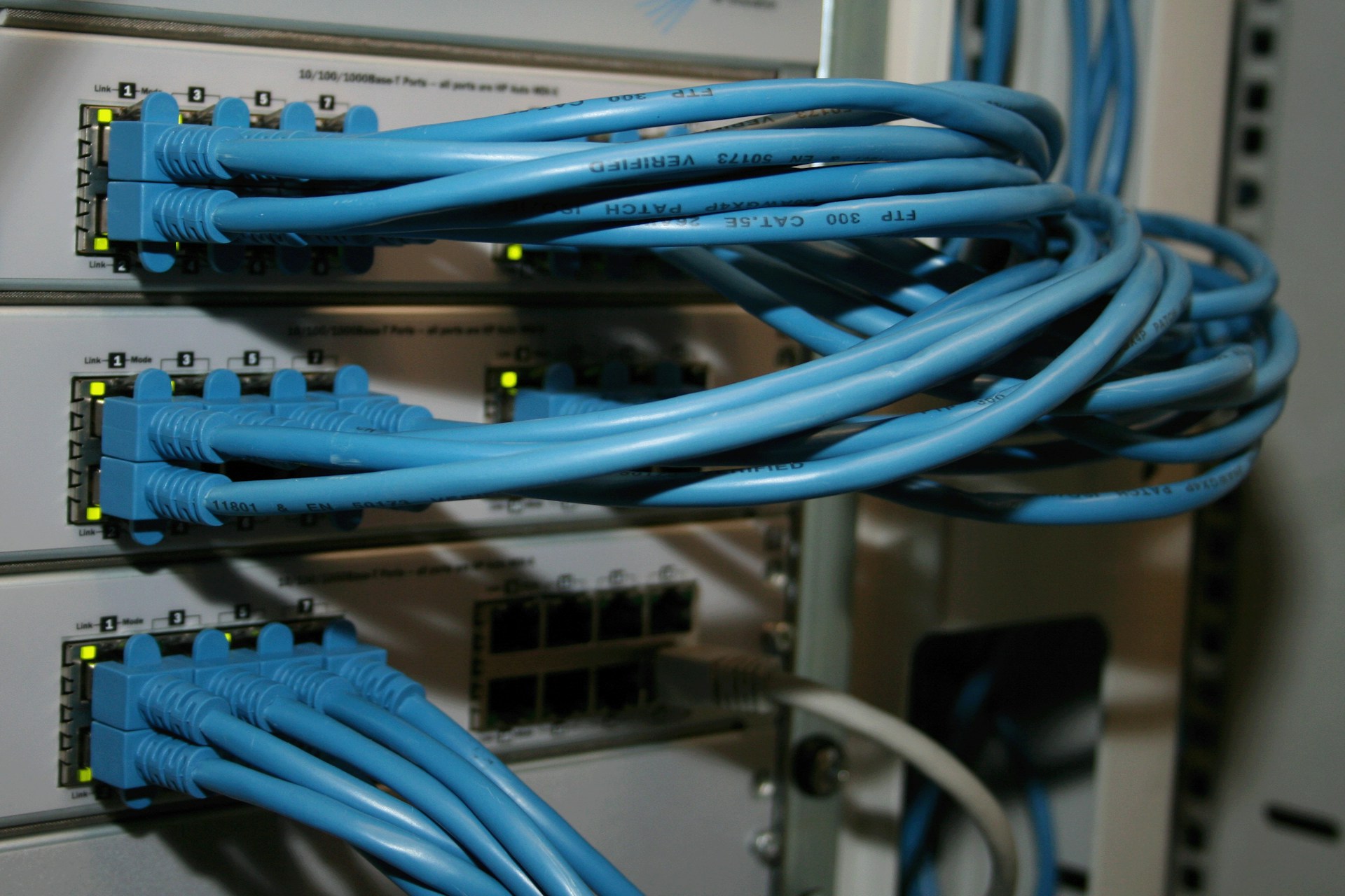 11. Internet