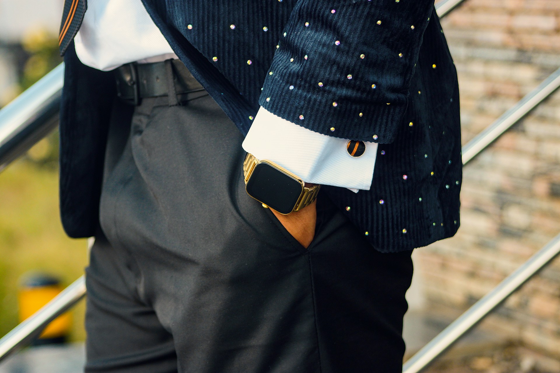 1. You should never wear black and navy blue together