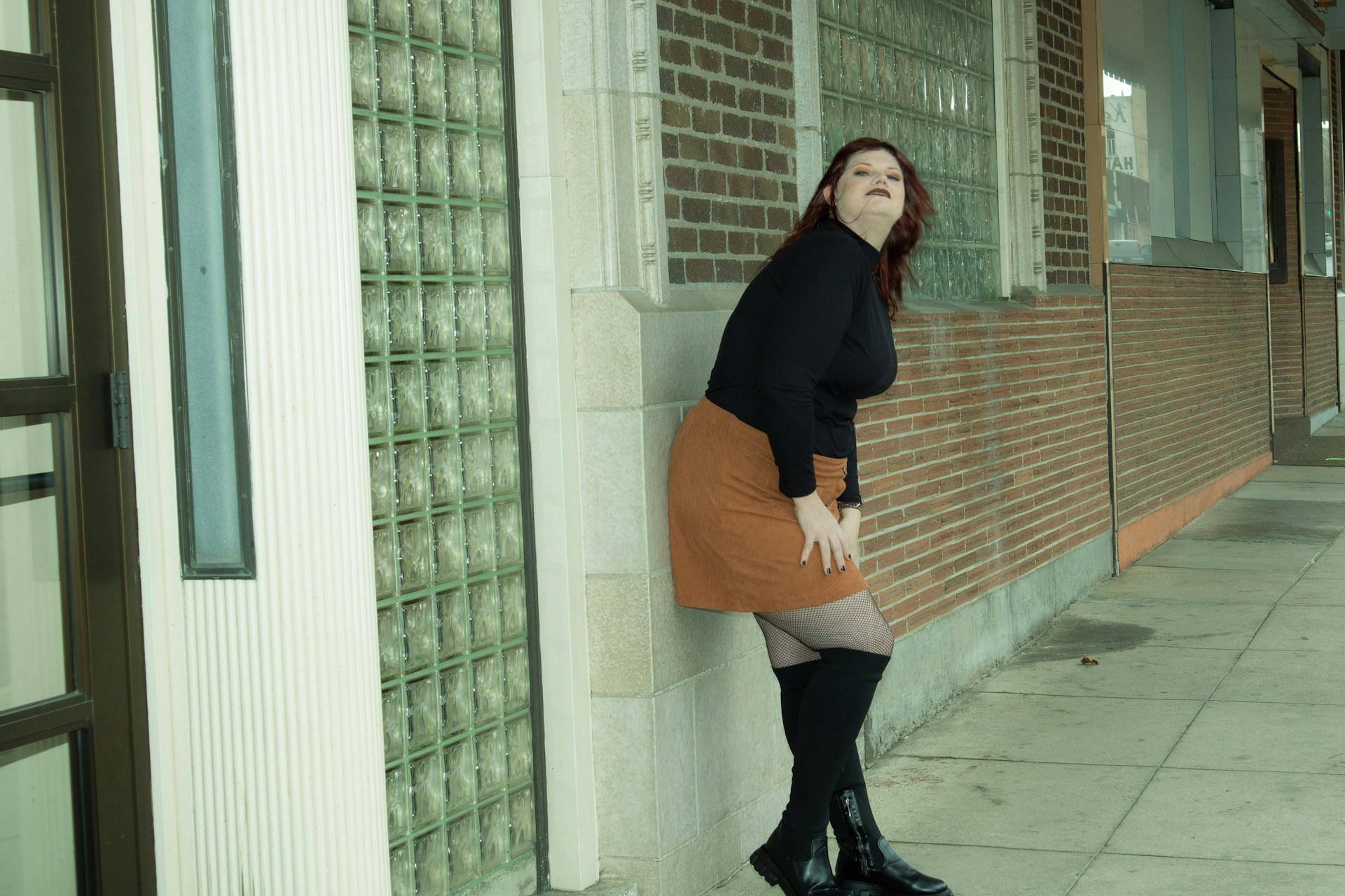 15. Short clothes aren't suitable for curvy women