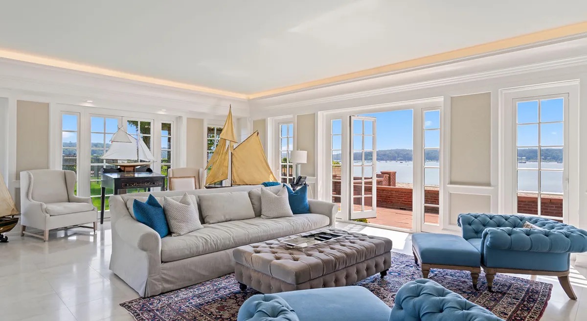 The beach house living room